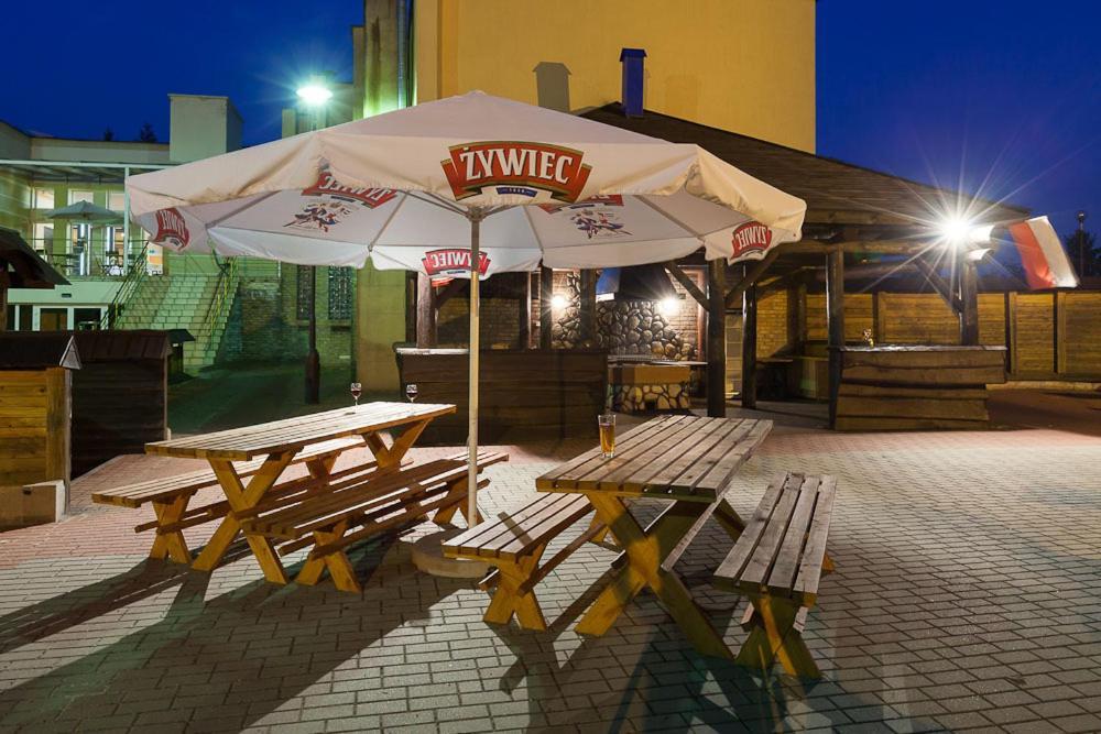 Apart Hotele Częstochowa Exterior foto